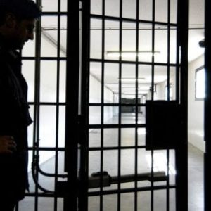 Decreto Cura Italia: detenzione domiciliare per chi ha meno di 18 mesi di pena da scontare. Scarica l’Istanza